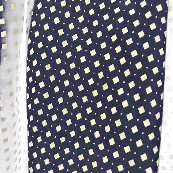 Liberty of London 100% silk blue white square print scarf - Picture 3 of 4